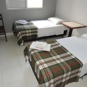 Economy 888 - Próximo A Praça Da Estação E Rodoviária Hotel