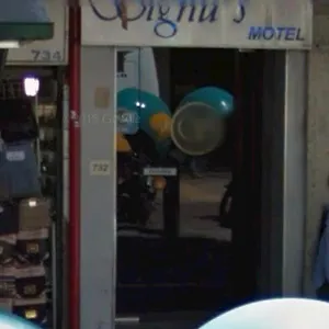 Love hotel Signus 2 *