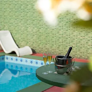 Motel para Casais Holiday (adults Only)
