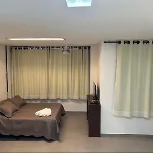 Com Dois Quartos, Savassi, Cozinha, Vaga, Ao Lado Do Life Center *