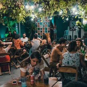 Hostel Macaco Veio Tattoo Bar *
